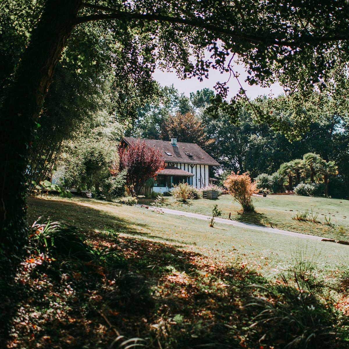 Coco Barn Wood Lodge