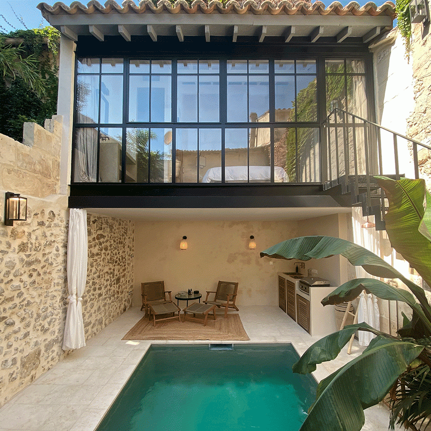 Arles Pool Suites